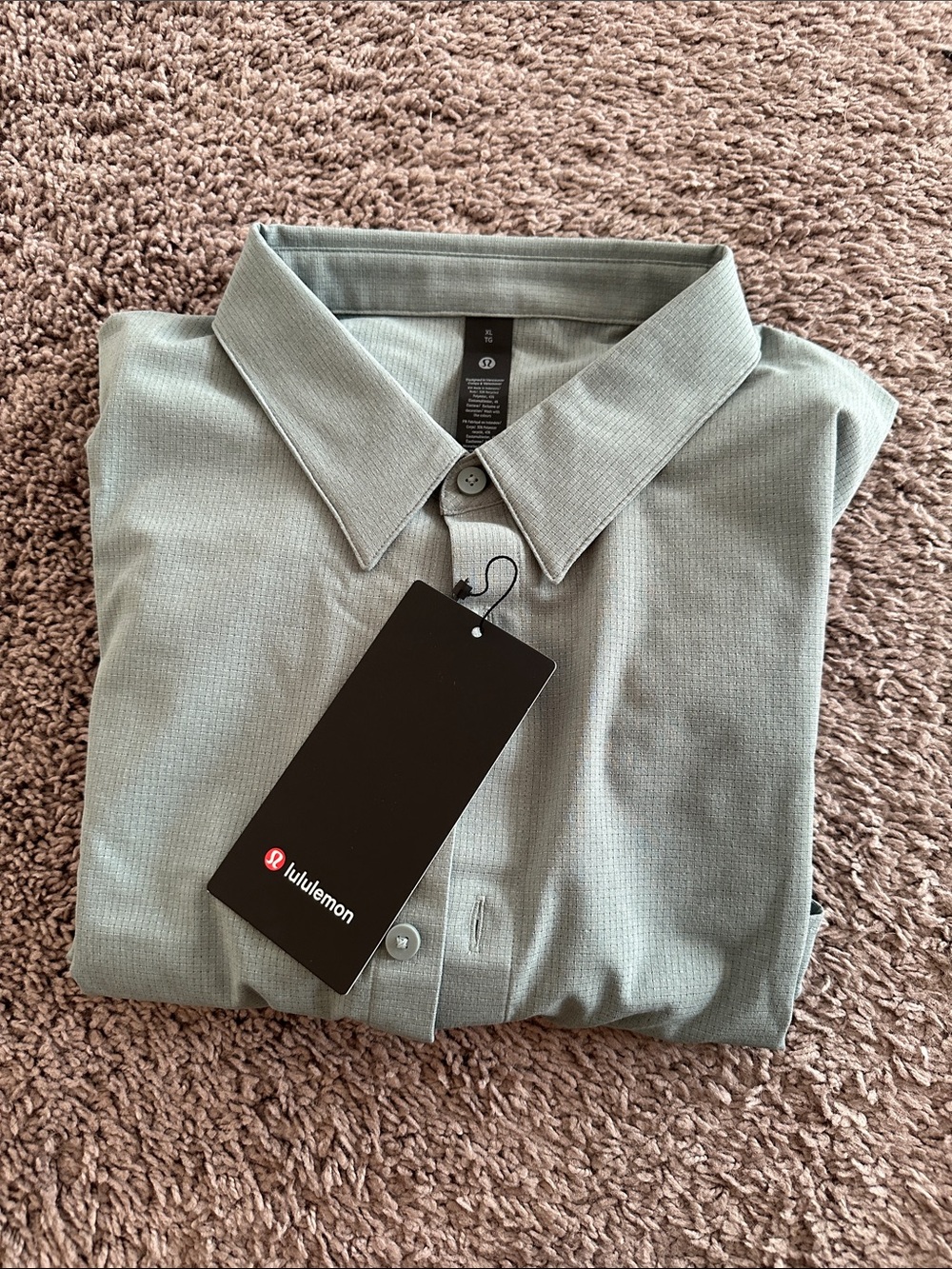 lululemon athletica Men’s Sage Green Casual Button-Down Shirt